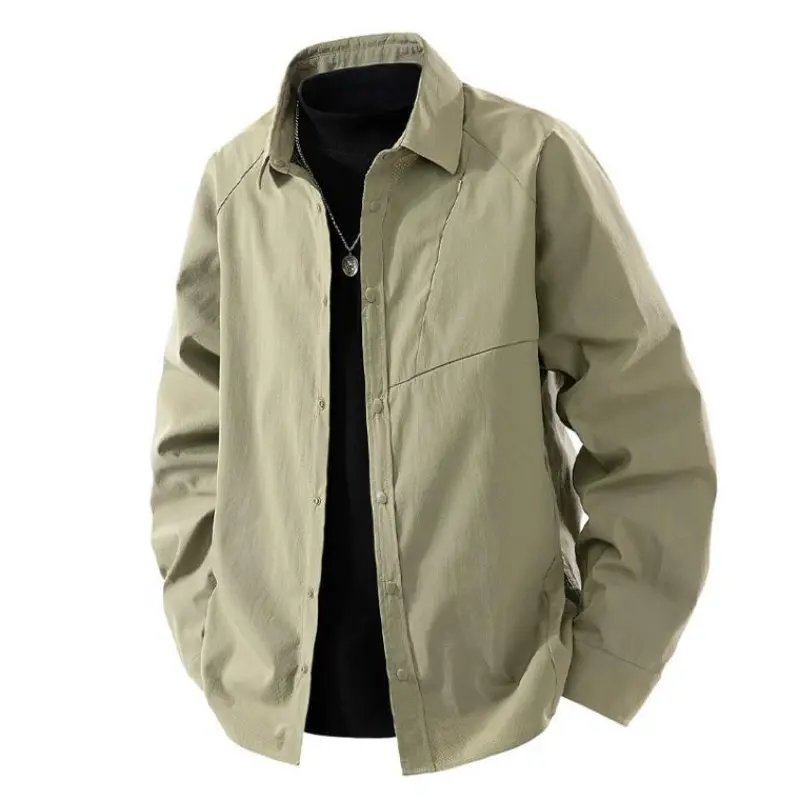 snap‑button shirt jacket, lapel collar, raglan sleeve design, side hand pockets, textured lightweight crinkle fabric, relaxed cropped silhouette, long‑sleeve casual button‑down outer shirt for spring autumn daily street wear#sohochic