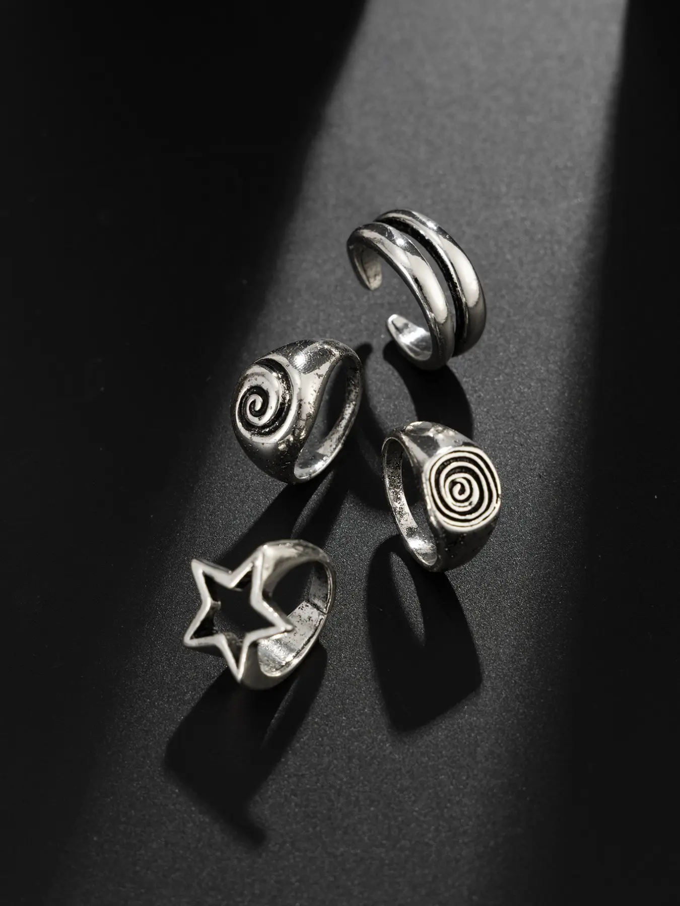 4 Pcs Vintage Silver Color Interlocked Stackable Rings, Star Spiral Design, Unisex Punk Style, All Seasons Jewelry Set, Retro Streetwear Accessories, Costume Jewelry Rings