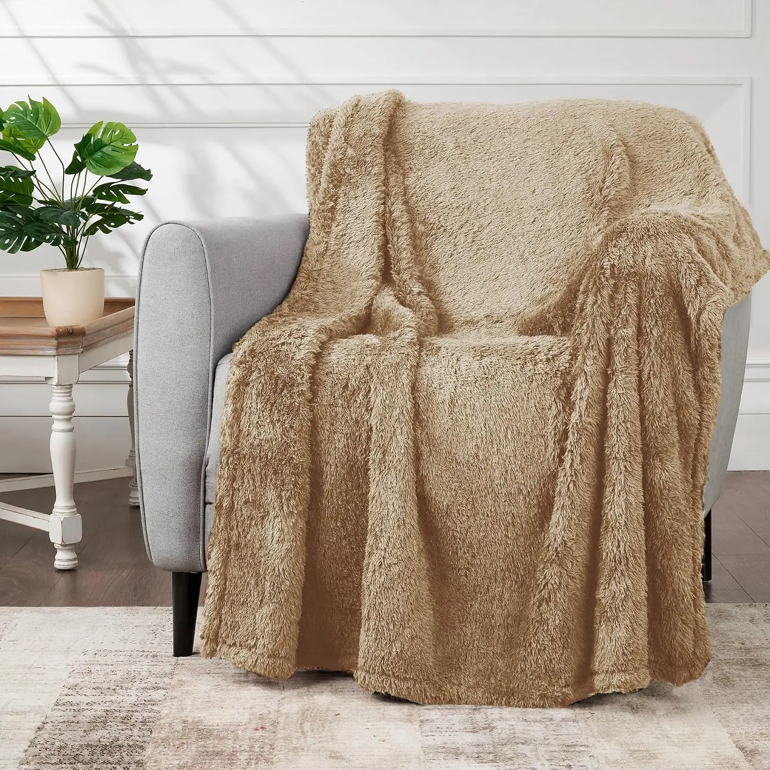 Cozy Chenille Sherpa Throw Blanket - Soft, Plush,  Sofa and Bed Throw,   for Women, Teens -    Décor (Light Brown, 50" x 60")