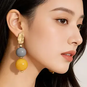 Niche high-end crack beads, light luxury Maillard acrylic earrings and earrings.