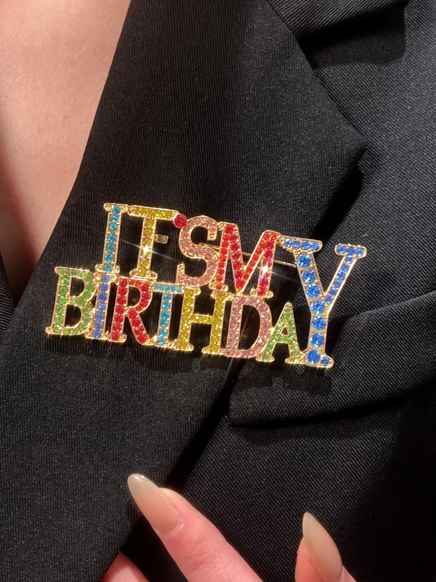 Shimmering Rhinestone 'it's My Birthday' Letter Pin, Unisex Metal Enamel Badge, Clothing Accessory, Birthday Party Gift