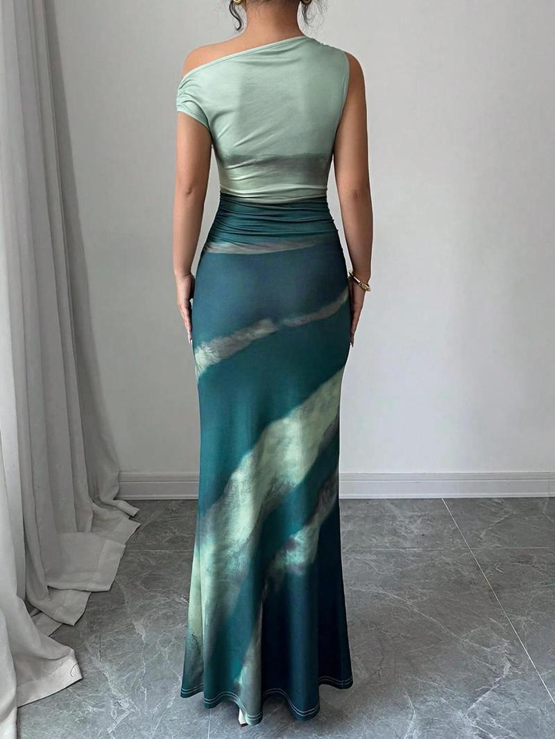 Women's Ombre One-Shoulder Dress, Asymmetrical Neck Sleeveless Ruched-Waist Side-Slit Knit Maxi Dress， Ideal for Casual Gatherings/Weekend Events/Street Outings