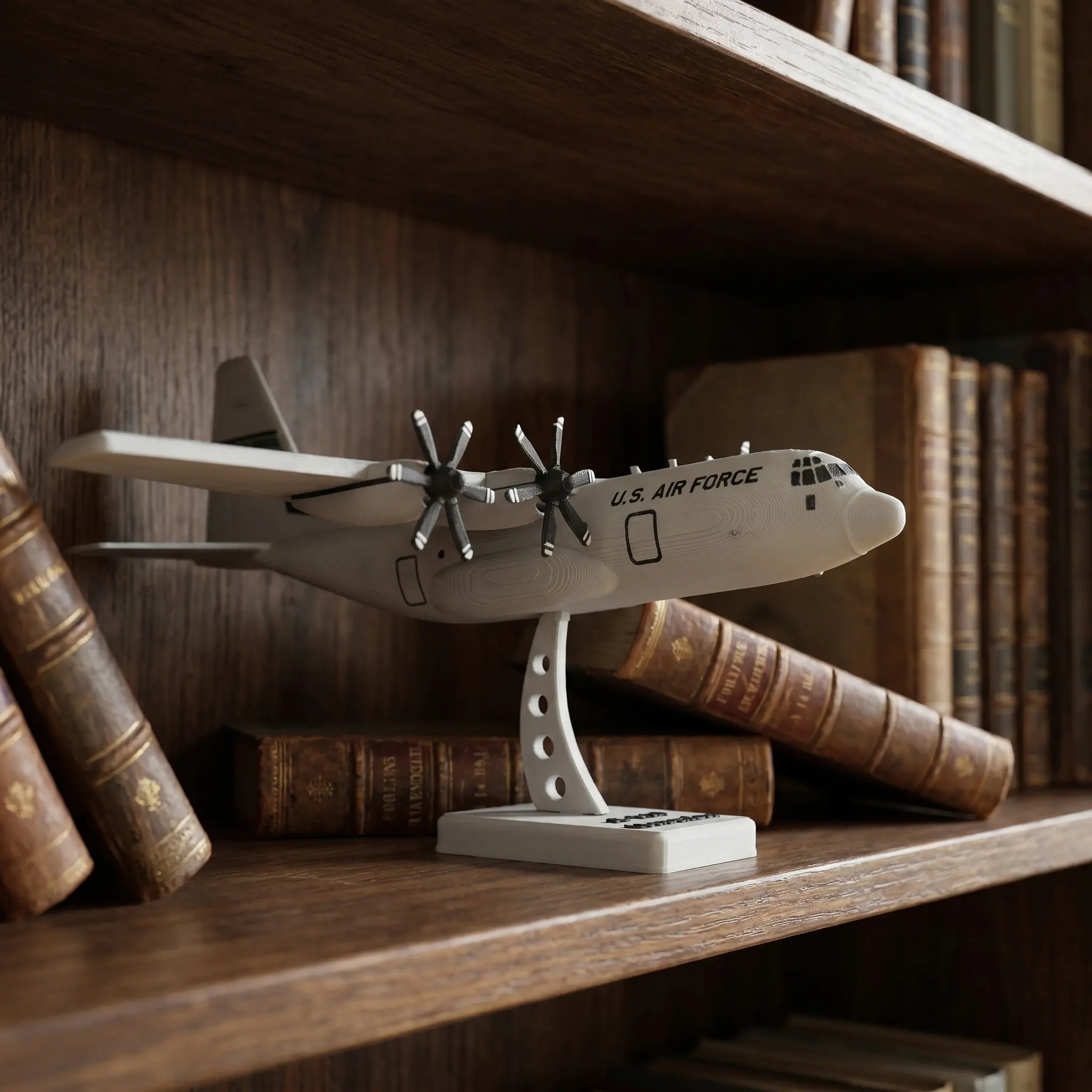 C-130j Aircraft Model Airplane, Collectible Model, Super Hercules Sculpture, Realistic Design, Assembled Model, Home Office Decor, Perfect Gift for Aviation Enthusiasts