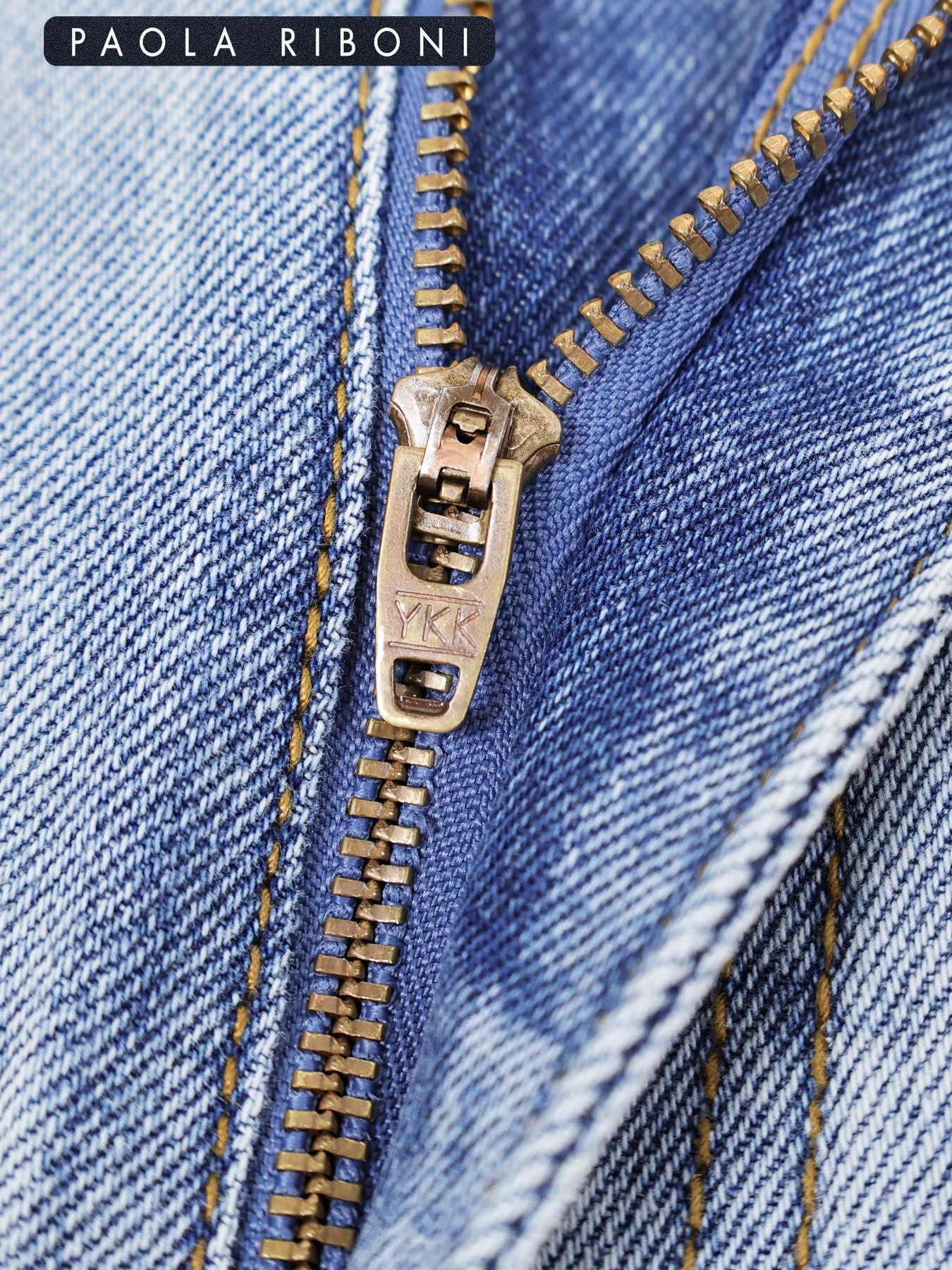 Women's Plain Basic Distressed Fitted Cropped Light Wash Denim Shorts, Casual Fashion Shorts for Summer, Ladies Bottoms for Daily Wear