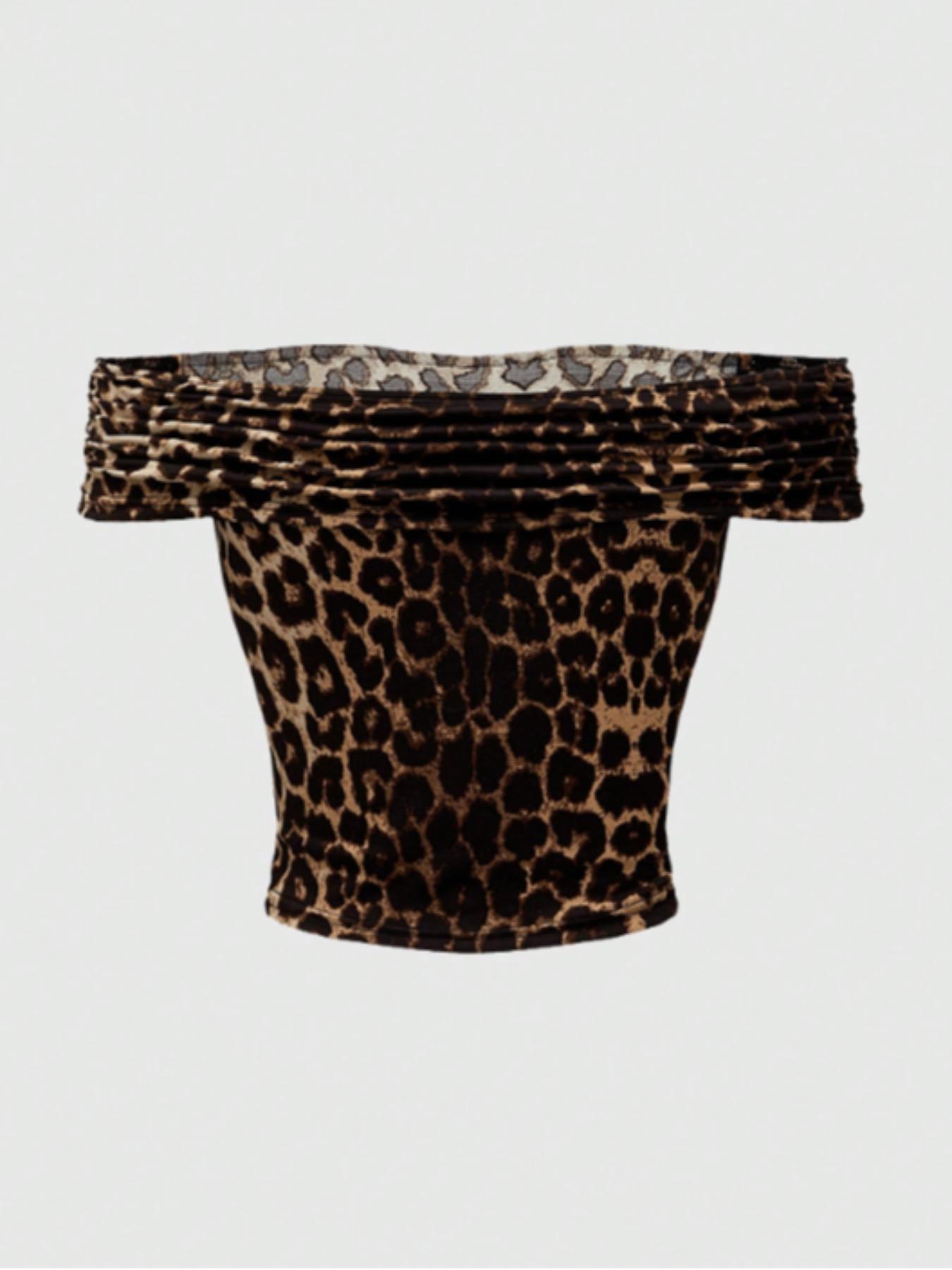 Women's Leopard Print Off Shoulder Crop Tee, Y2K Sexy Vintage Fit Slim Casual T-shirt for Daily Wear, Ladies Clothes for Summer, Womenswear, Top
