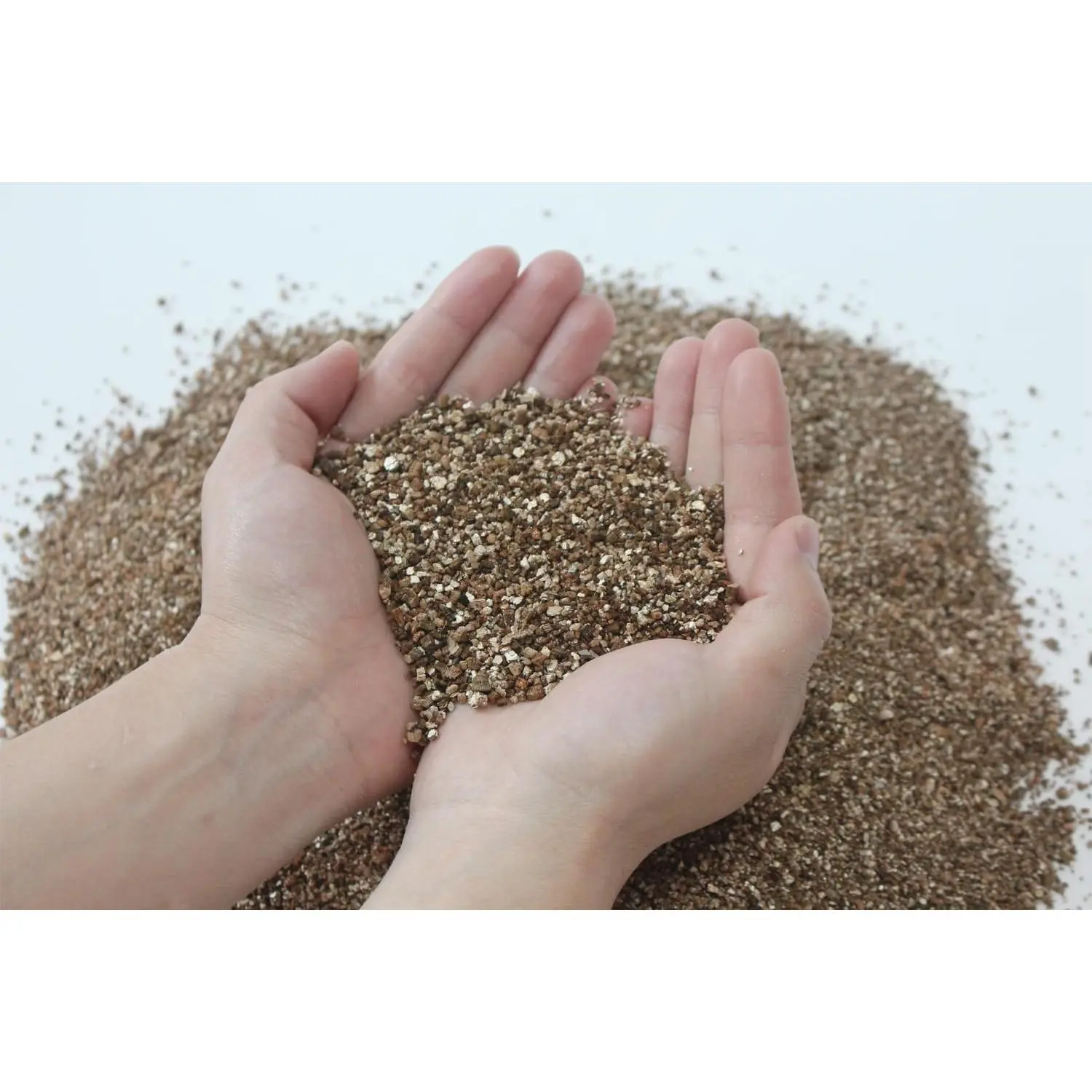 2QT  Vermiculite, Horticultural Vermiculite for , Soil Additive for Potted , Vermiculite Coarse Hydroponic for Succulent Orchid Gardening Reptiles