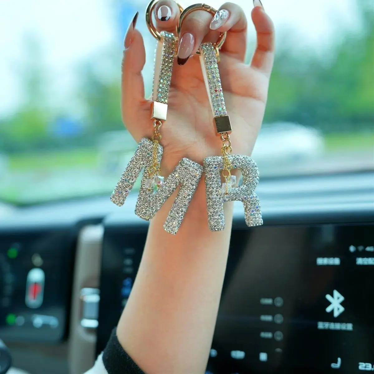 Letter Keychain Fashion Personalized Name Surname Letter Car Key Holder, Sparkling Rhinestones Anti-Loss Keychain, Luxury Bag Pendant Gift
