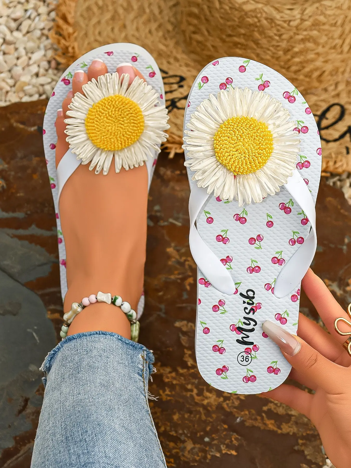 Women's Cherry Blossom Flip Flops, Soft Thick Sole Anti-Slip Lightweight, Perfect for Beach and Daily Wear, Sweet and Youthful Style