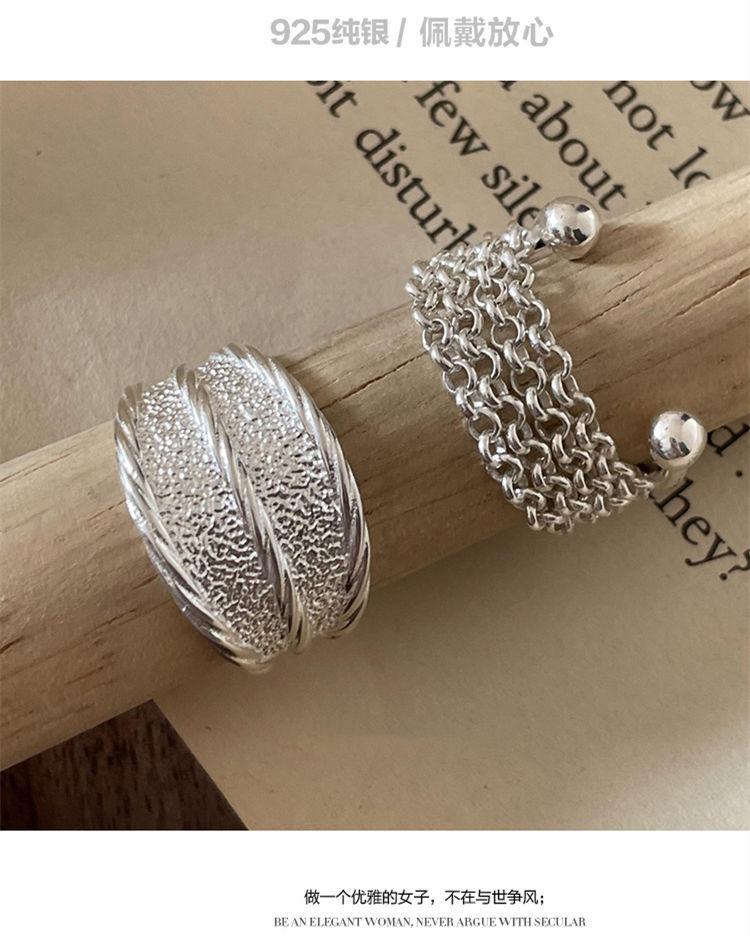 A high-end, high-quality, niche treasure 925 sterling silver ring for women with an ins pleated texture and soft chain design