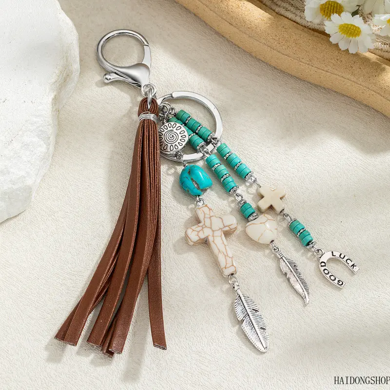 Boho Viral Cowgirl Vintage Western Keychain Charm For Unisex, Cow Head Horseshoe Leaf Hat Tassel Bag Pendant, Rustic Accessory For Backpack Car Purse Daily Outfit Styling