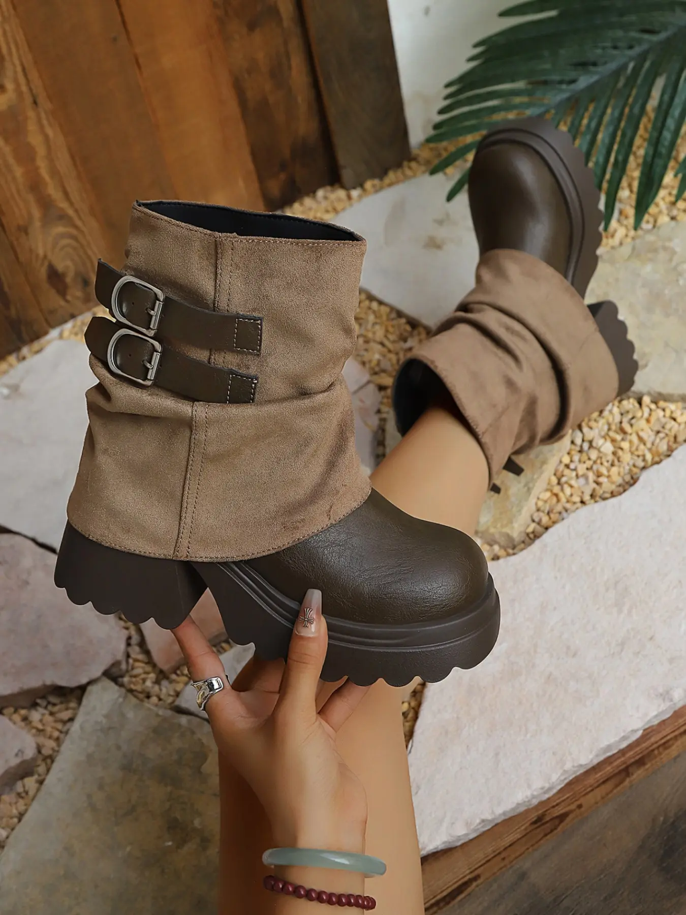 2026 Fashion Thick Bottom Ankle Boots for Women, Double layered Motorcycle Boots with Buckle Design Retro Round Head Platform Combat Women's Boots, Women's Wrinkled Ankle Boots