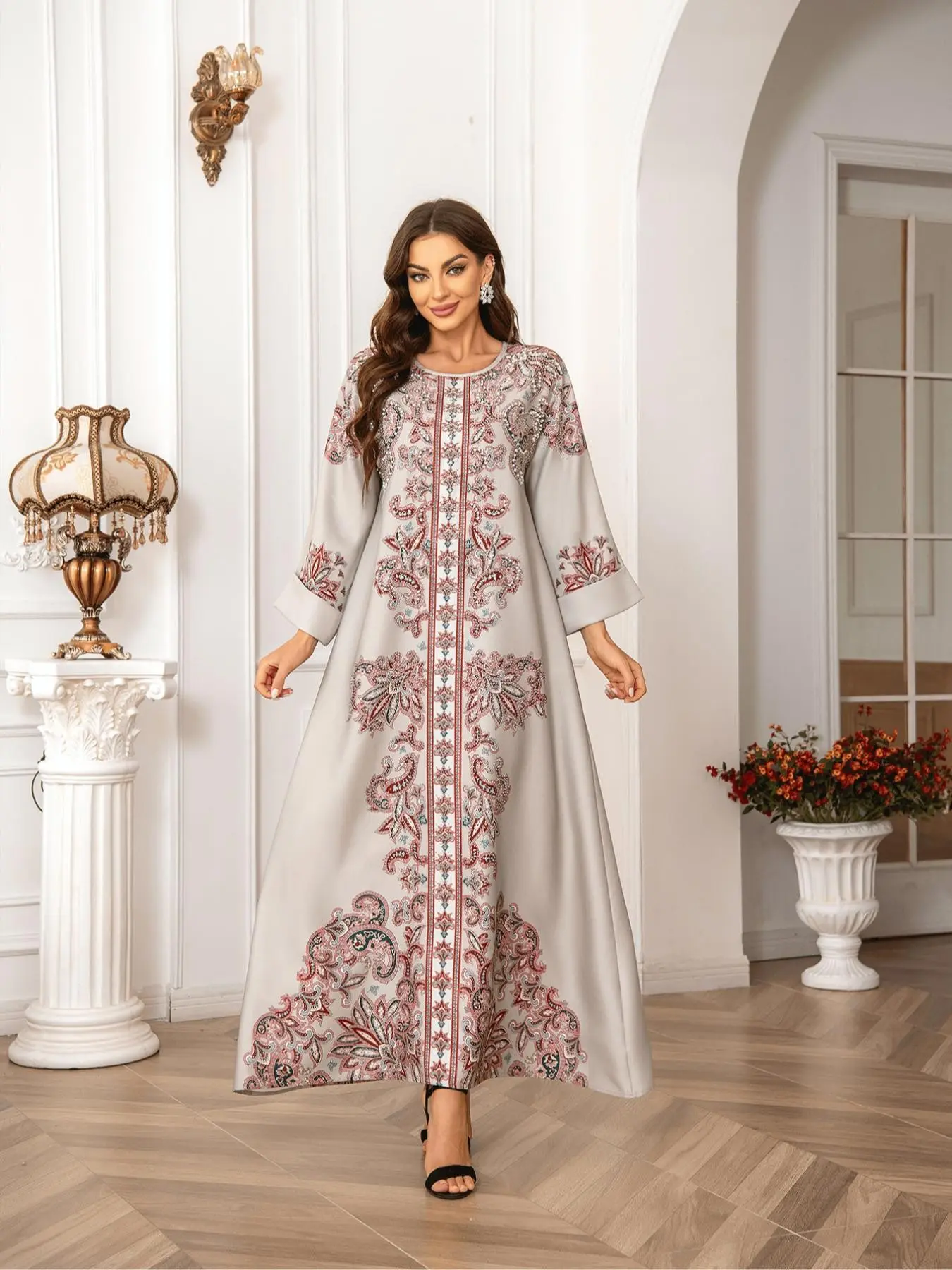 Middle Eastern High-Density Rhinestone Embroidered Muslim Women's Long Robe, Elegant Round Neck Turn-Down Sleeves Dress, Evening Wear