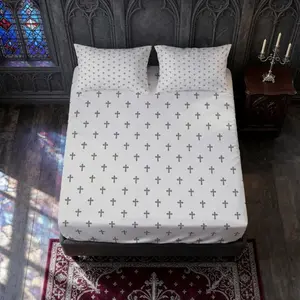 3 Pieces White Base Grey Cross Fitted Sheet Set, Minimalist Vintage Gothic HD Digital Printed Mattress Cover Bedding, No Pillow Inserts, Perfect for Gothic Teen Girls, Home Mattress Decor for Bedrooms & Apartments