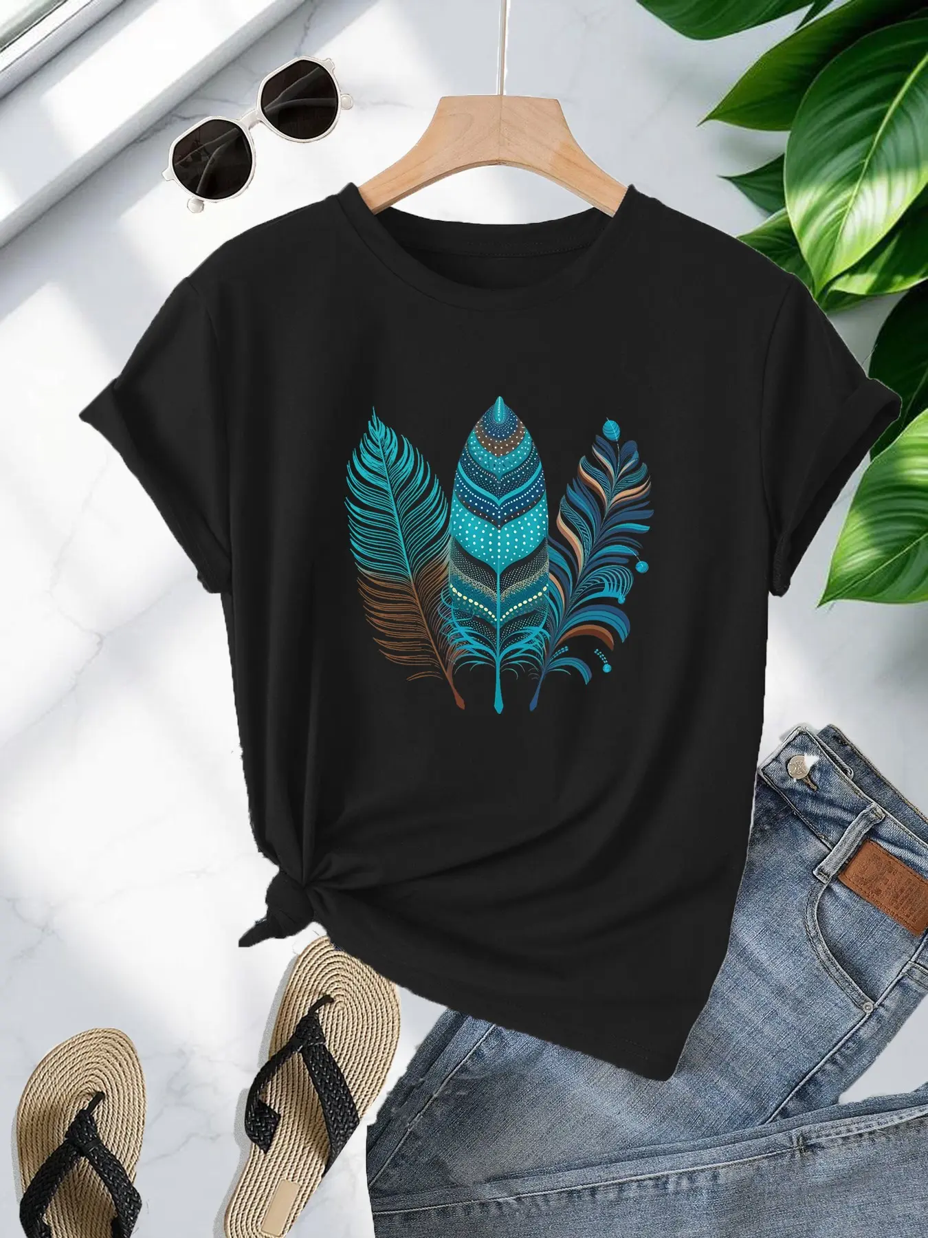 Women's Feather Print Round Neck Short Sleeve T-Shirt, Casual Sporty Top, Soft Comfortable Fabric, All Seasons
