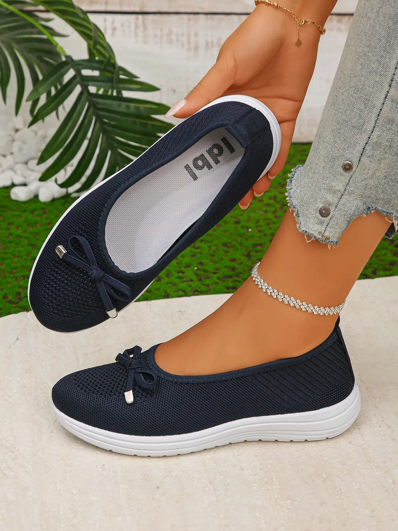 Women's Bowknot Decorated Knit Slip-On Thick Sole Flat Shoes, Round Toe Casual Ballet Style, Anti-Slip Outsole, Ideal for Daily Use