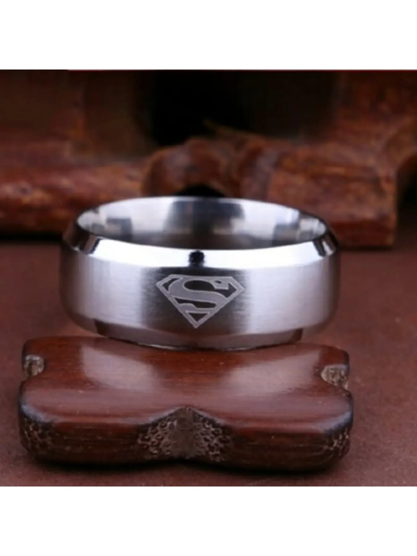 Classic Daily Superman Men's Tungsten Steel Ring Suitable for Parties, Gatherings, Festivals, Wearing Jewelry, Birthday Gifts