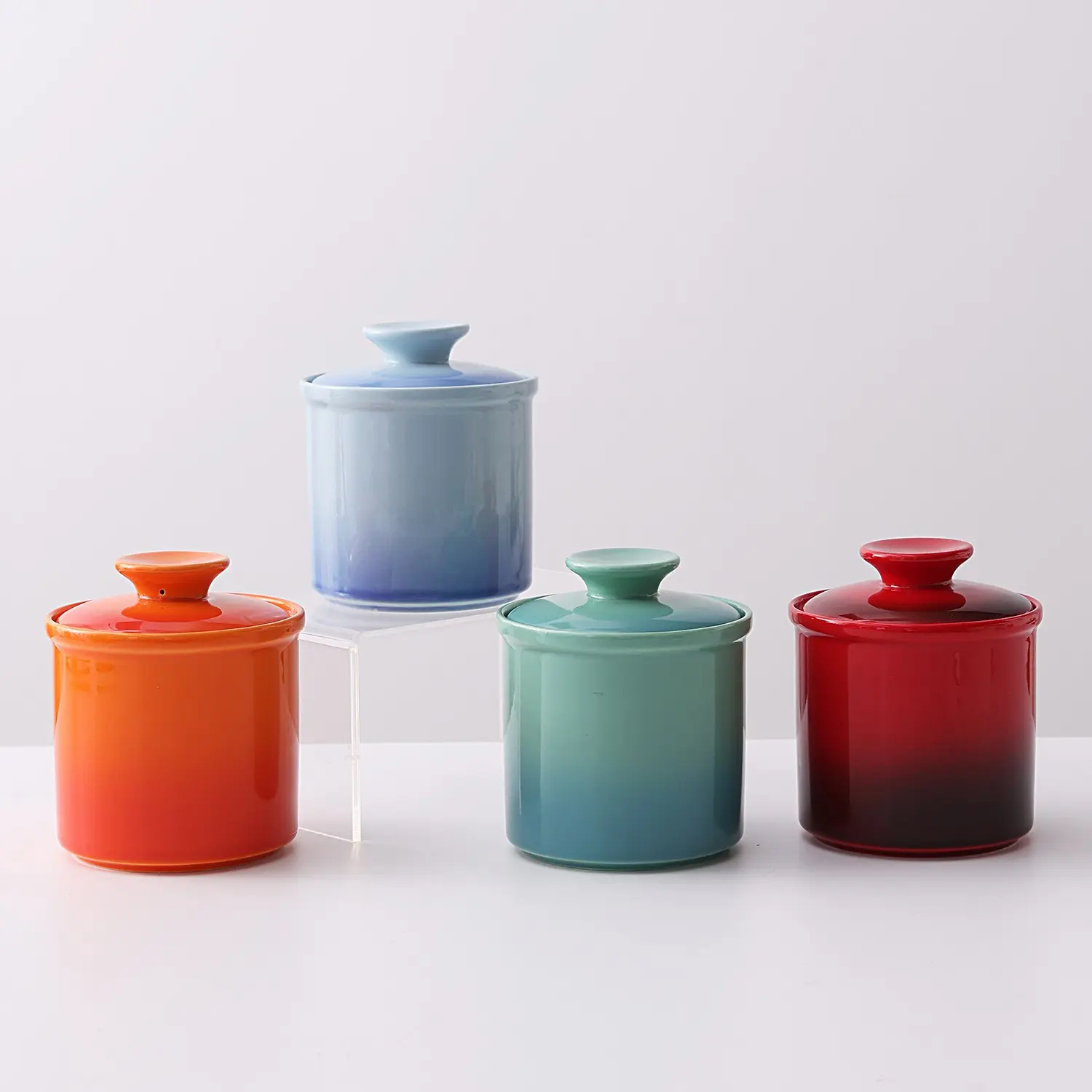 Ceramic Butter Crock with Water Seal, Keeps Butter Soft Fresh & Spreadable, Ideal for Kitchen Storage, Durable Ceramic Material