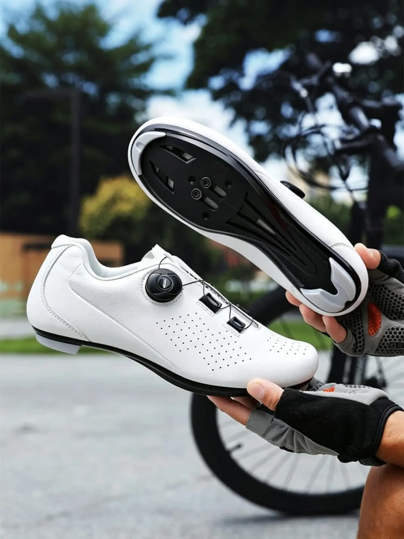 Men Women Bike Racing Lock Shoes Lightweight Build Multi Hole Breathable Heel Slip Resistant Ideal for Road Cycling