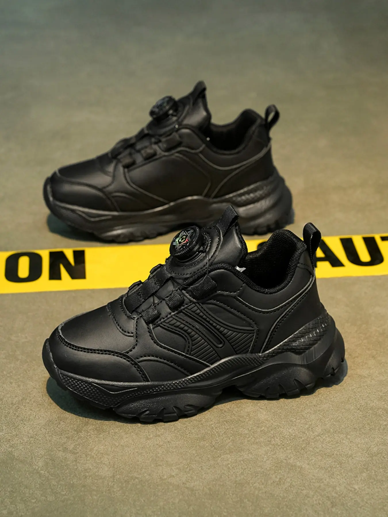 Running Shoes for All Seasons, Boys Girls Sporty Sneakers, Eva Lightweight Sole, Breathable Comfort, Ideal for Outdoor Activities