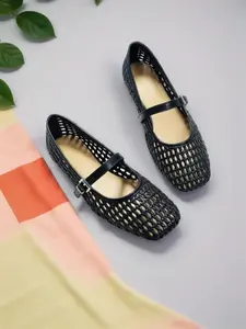 New Arrival French Mesh 2026 Braided Strap Flat Shoes, Summer Flats, PU Material, Square Toe, Breathable, Comfortable, Fashionable Women's Shoes
