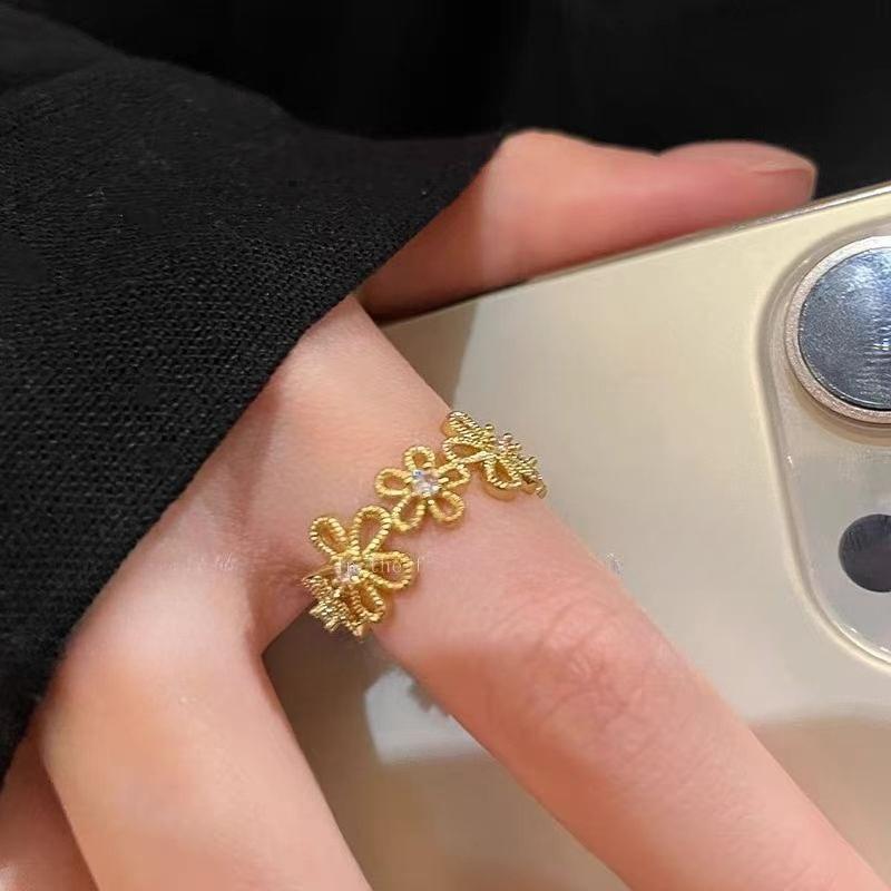 Adjustable Hollow Lace Flower Ring | Women’s Vintage Light Luxury High-End Design | Daily Wear Index Finger Statement Band toe Retro Goku Black cover Gold Plated Minimalist Stacking