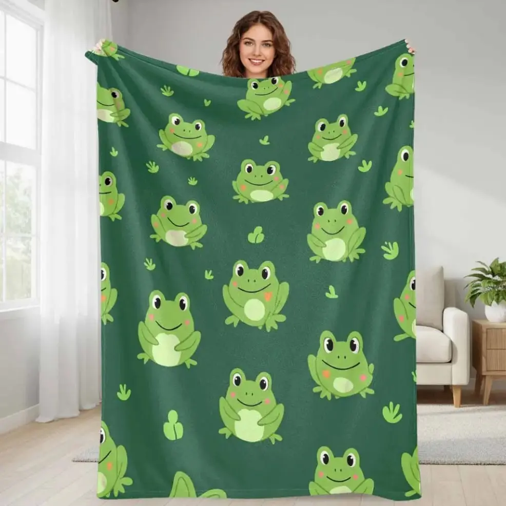 Cute Frog Cartoon Flannel Blanket, Baby & Adult Sizes Available, 60*80inch Large Size for Adults, Green Frog Print Design, Wrinkle Resistant Soft Warm Lightweight Cozy Breathable Fabric, Ideal for Sofa, Camping, Business Trips, Home Decor Birthday Holiday