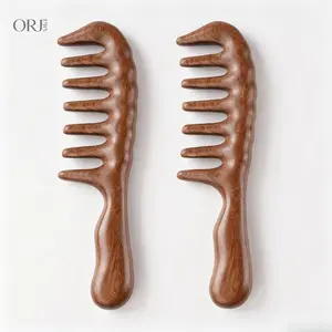 Natural Wooden Wide Tooth Scalp Massage Comb, Single Pack Anti-Static Detangling Styling Tool, Gentle Hairdressing Grooming Accessory for Curly Thick Hair, Unisex Hair Care Comb for Women Men Daily Use