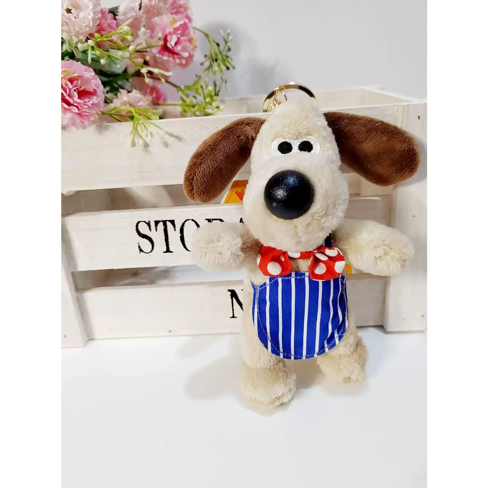 Standing Boss Dog Pendant - Apron Style