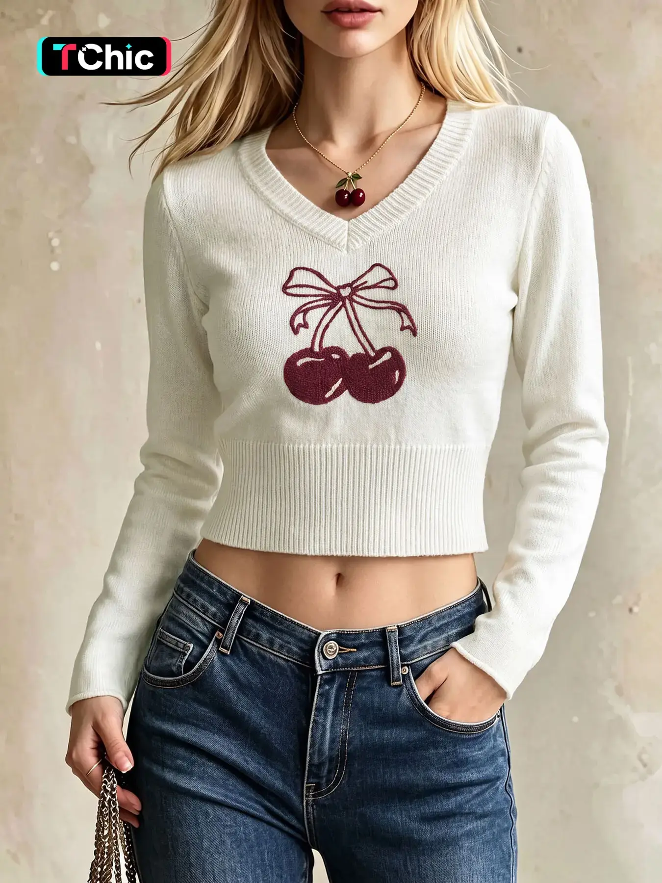 Women's Round Neck Cherry Print Slim Fall/Winter Casual Fashion Versatile Short Knit Pullover Top – Daily Wear, Party & Date