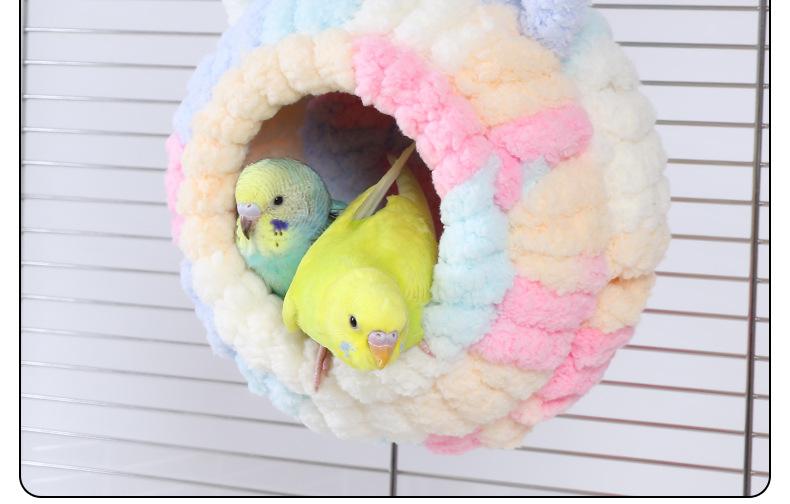 Cozy Plush Bird Nest, Warm Snuggle Hut for Parrots Parakeets, Thick Fleece Hanging Tent for Winter Sleep