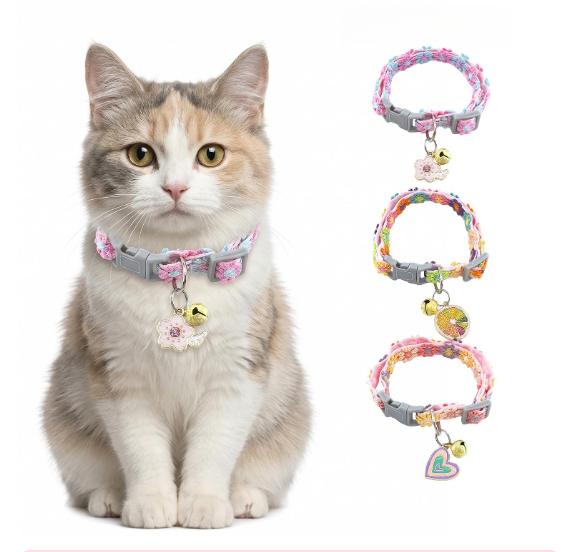Colorful Lace Cat and Dog Collars, Harnesses, Adjustable Neck Accessories with Sunflower Heart or Lemon Pendants, Pet Everyday Wear for Small Dogs and Cats