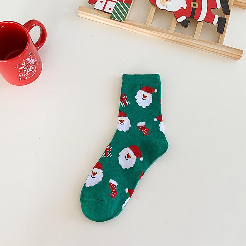 4pack Christmas stockings - Men's and women's mid-calf socks with cute cartoon designs, trendy long socks for Instagram.