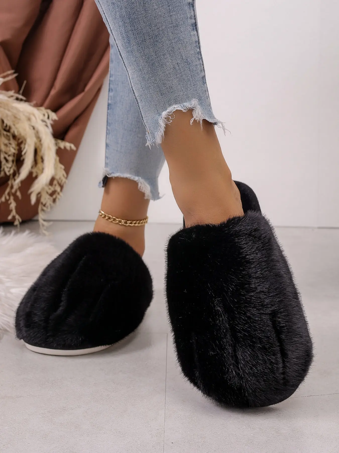 Cute Bear Paw Plush Slippers for Women, Thick Soft Long Fur Warm Cotton Slippers, Non-Slip Flat Sole Home Slippers, Fall Winter Casual Shoes