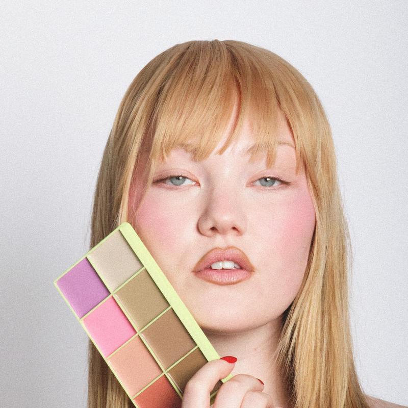 Made By Mitchell Curve Case Cream Makeup Palette, Portable Cream-Based Cosmetic Palette