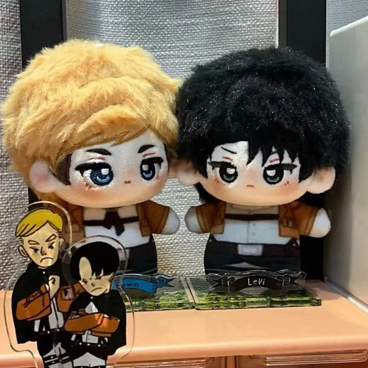 10cm Attack on Titan Anime Levi Ackerman & Erwin Smith Stuffed Plush Dolls, Keychain Pendants, Birthday & Christmas Gifts for Anime Fans