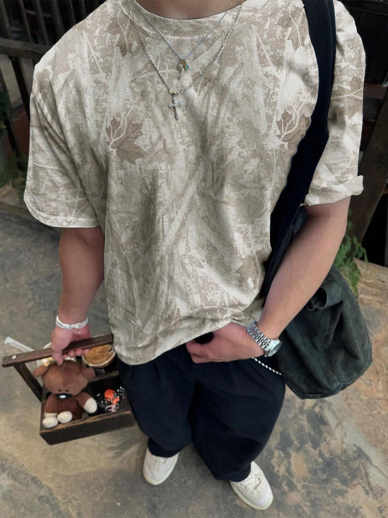 Unisex Camouflage Print T-Shirt, Short Sleeve Casual Style, Organic Fabric, Fitted Design, Summer Fashion for Daily Wear, Streetwear