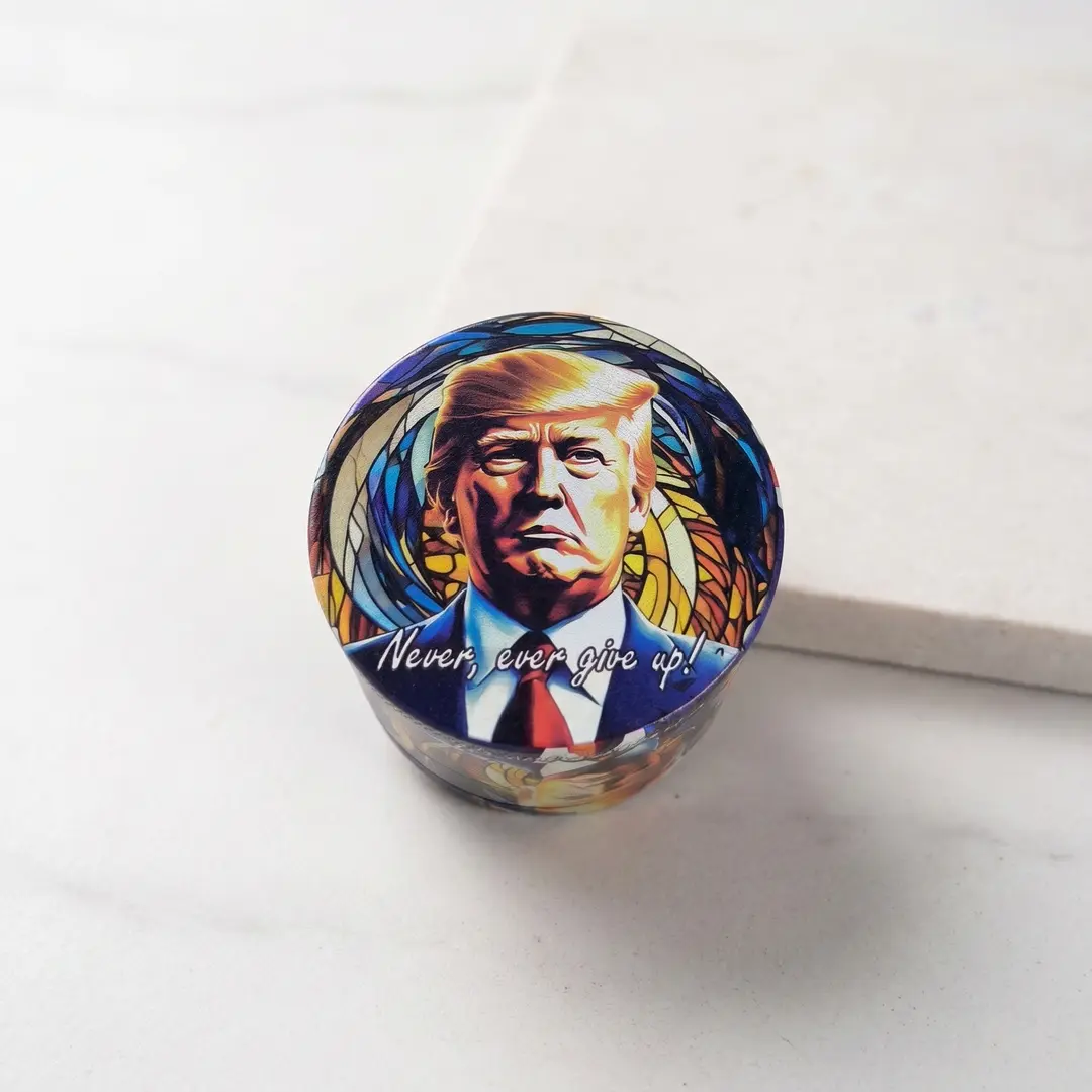 1.97 inch 50mm Portrait Pattern Metal Manual Spice Mill Four Layer Salt Pepper Grinder Zinc Alloy Kitchen Seasoning Tool Gift