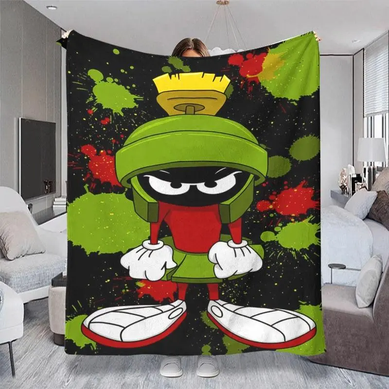 Graffiti Style Cartoon Martian Character Fleece Throw Blanket Black Splash Paint Print Soft Lightweight Cozy Blanket for Lounge Decor Cartoon Enthusiast Gift All Season Use