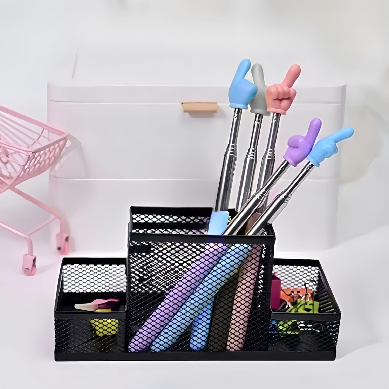 3 count Telescopic Pointer Finger Stick for Teachers with Finger Design Retractable Hand Pointer, Extendable Pointing Stick for Classroom?Elementary