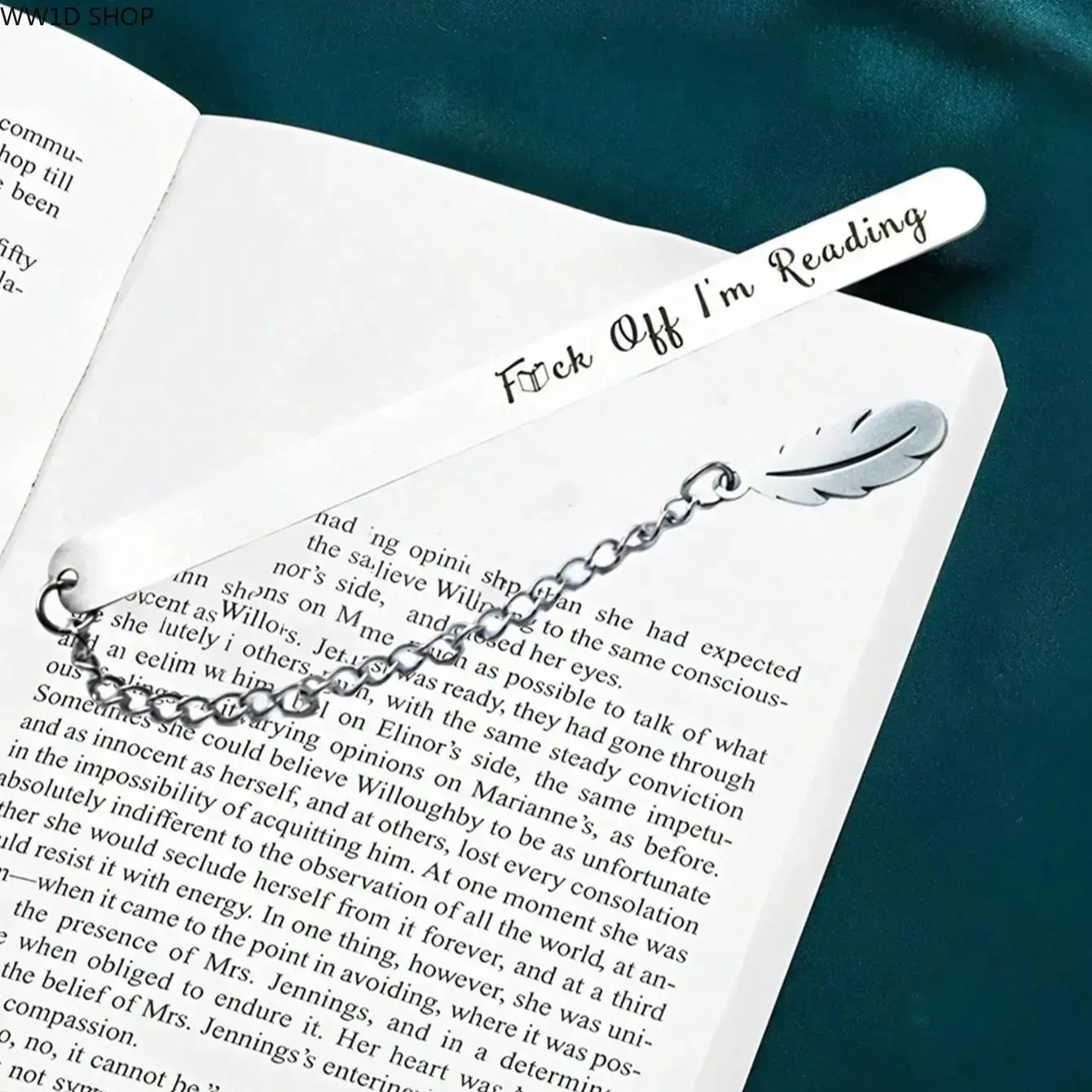 Stylish Metal Bookmark for Book Lovers, Silver Color Rounded Corner Book Accessory with an Attractive Finish, Lightweight for Easy Handling