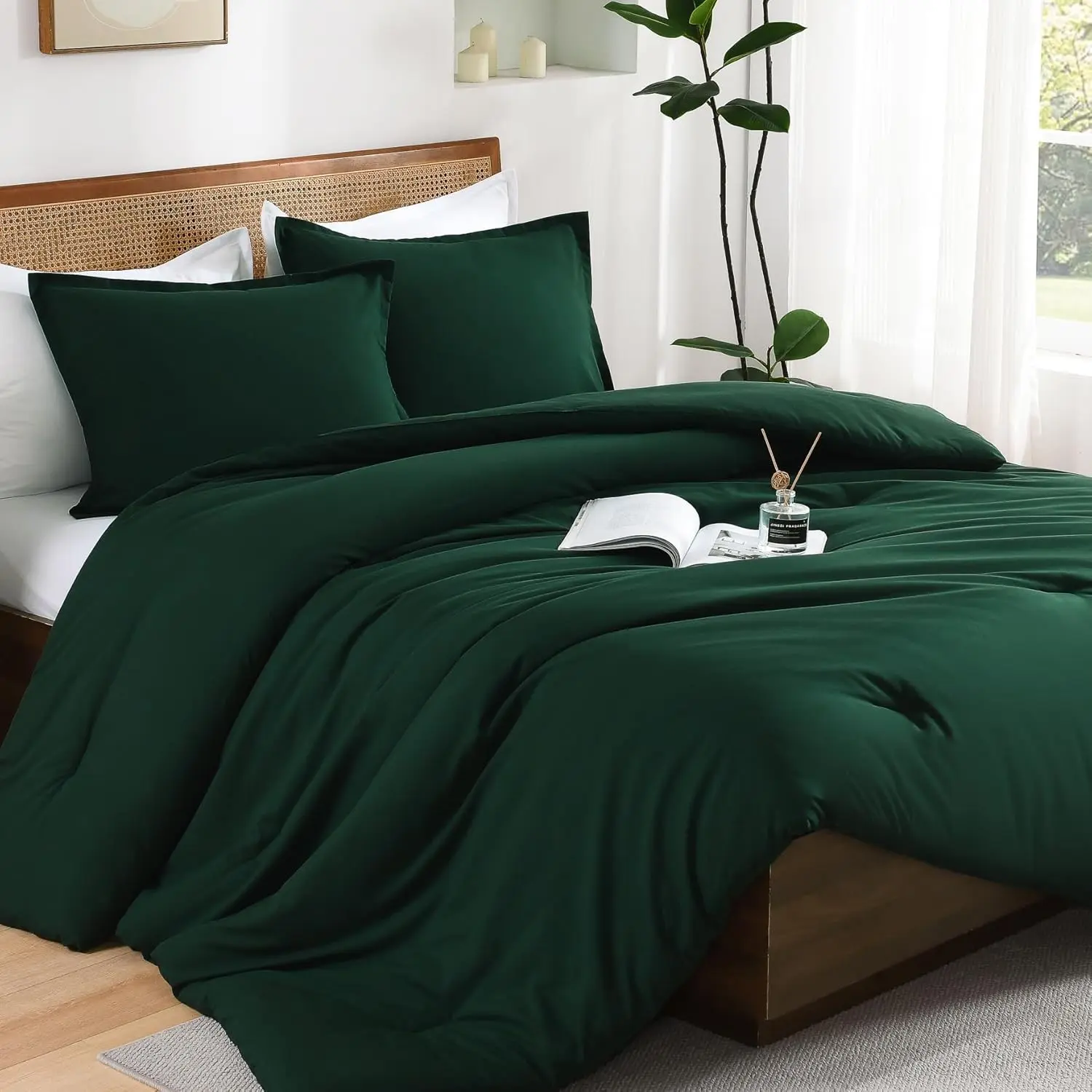 Dark Emerald Green King Size Comforter Set, 3 Pieces Forest Hunter Green Boho Solid Bedding Comforters & Sets, Soft Lightweight Polyester All Season Reversible Bed Set for Men Women