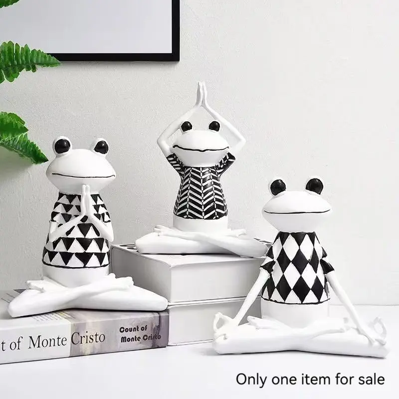 Realistic Animal Yoga Frog Decorative Figurine, Creative Gift for Bar Cabinet TV Stand, Ideal for Home Office Holiday Gifts