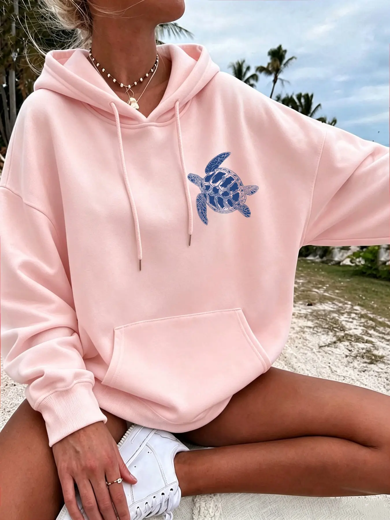 Women's Turtle Print Sweatshirt, Casual Loose-Fit Hoodie for Fall & Winter, Beach Style Graphic Top, Bohemian Coastal Fashion