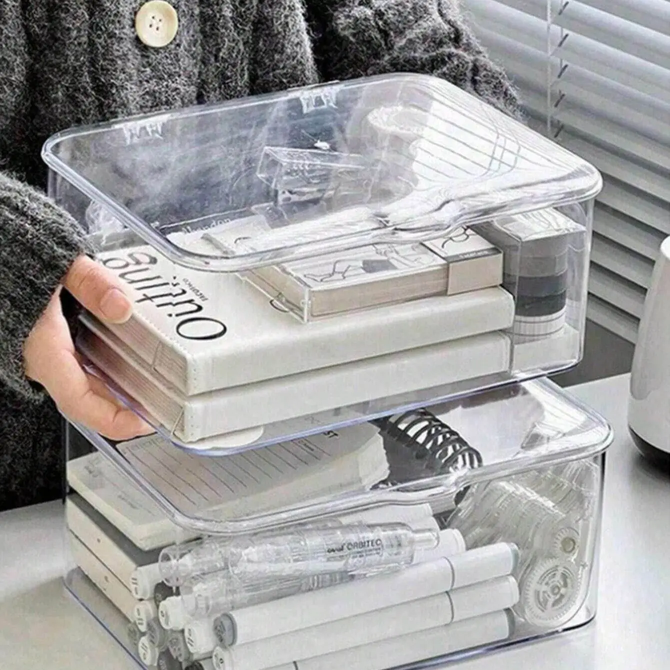 Transparent Acrylic Desktop Organizer Box with Lid, Dust-Proof Stationery Storage, Multi-Purpose Home Office Bin, Cosmetics Jewelry Decor, Clear Acrylic Storage, Dustproof Storage