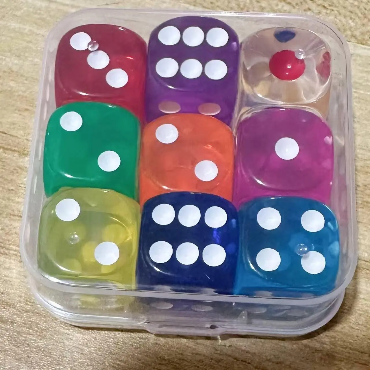 Boxed 9 Dice Set, 16mm Transparent Dice, Ideal for Games and Entertainment, Durable and High-Quality Design, Perfect Gift Idea
