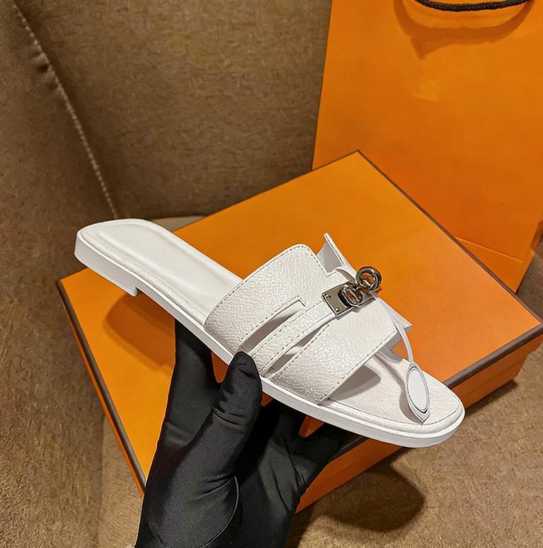 Women's Flat Slippers with Metal Buckle - Stylish & Versatile Spring/Summer New Arrivals SpringStatements Casual Flip Flops Girl Sandal Walking Shoes Footwear