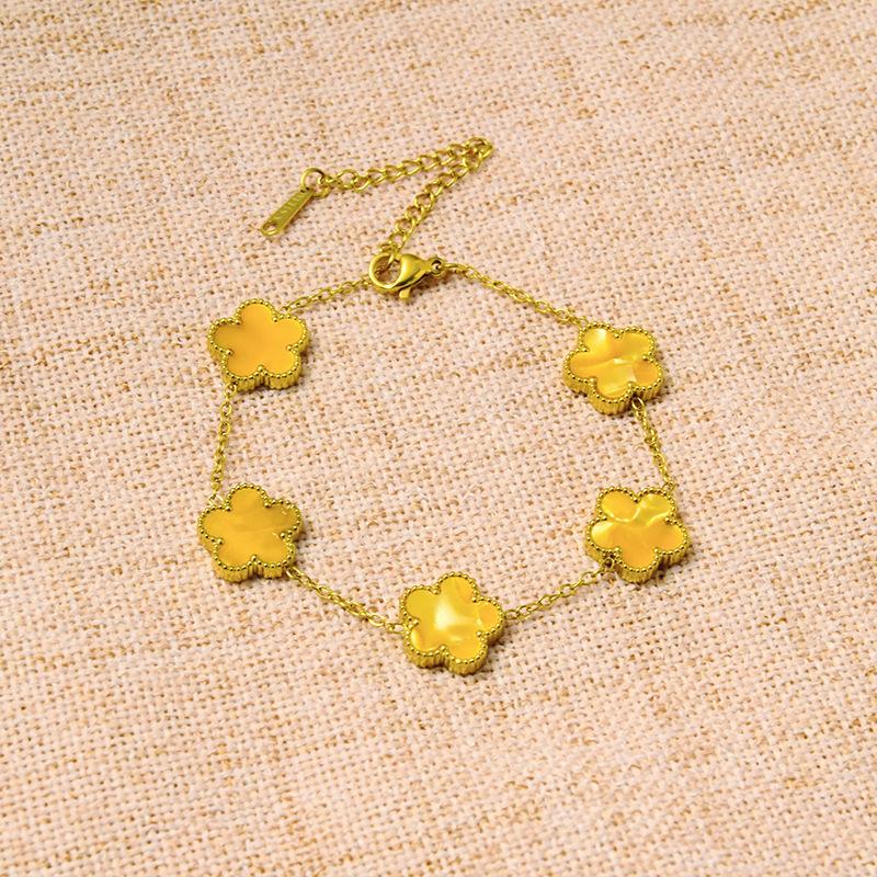 Titanium steel lucky clover five-leaf clover gradient bracelet, light luxury and high-end feel, popular stainless steel jewelry for women