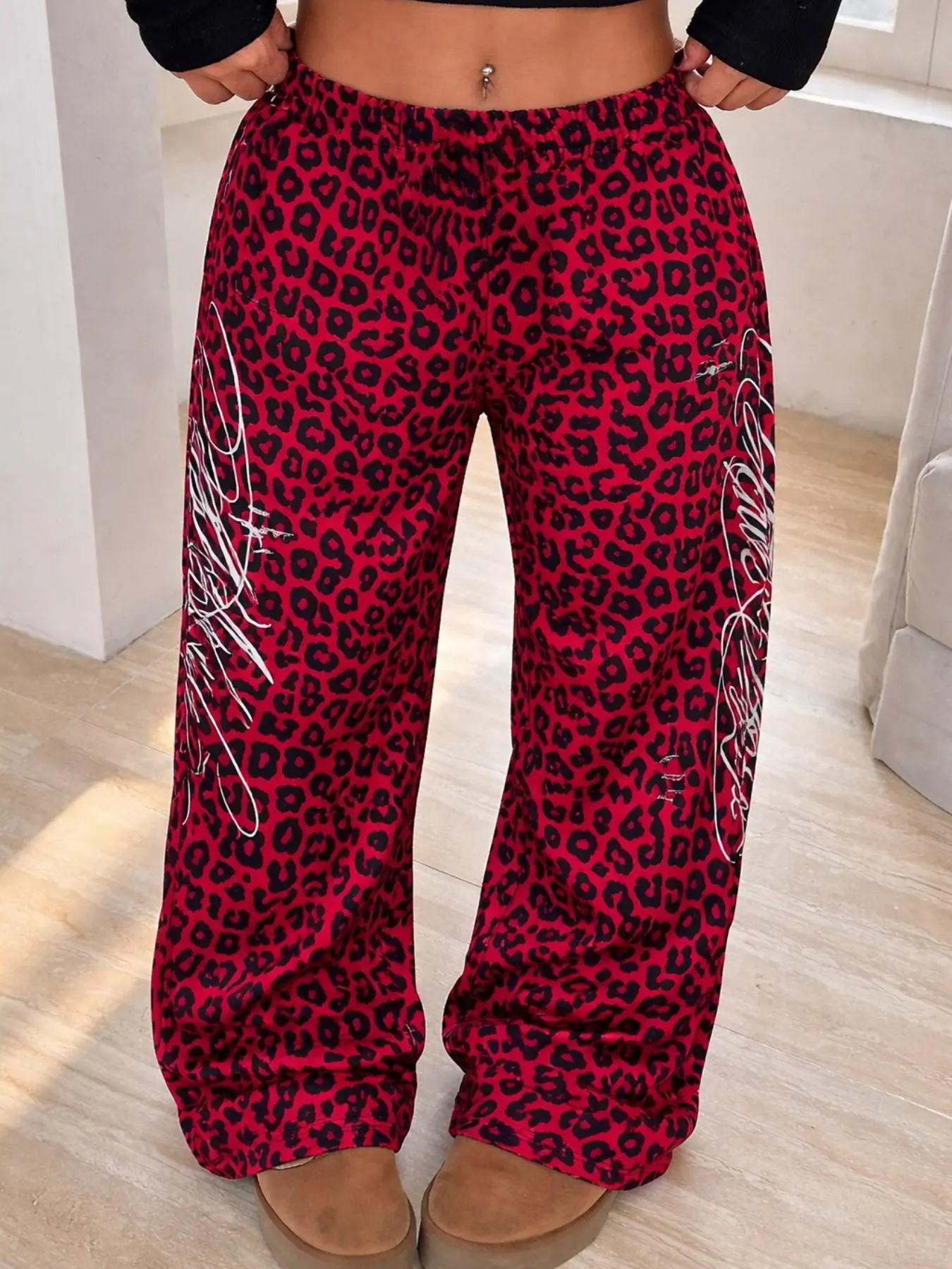 Women's Leopard Print Slim Fit Straight Leg Pants, Drawstring Adjustable, Casual Fashion Statement for Daily Wear, Shopping, Party, Trendy, Bottom