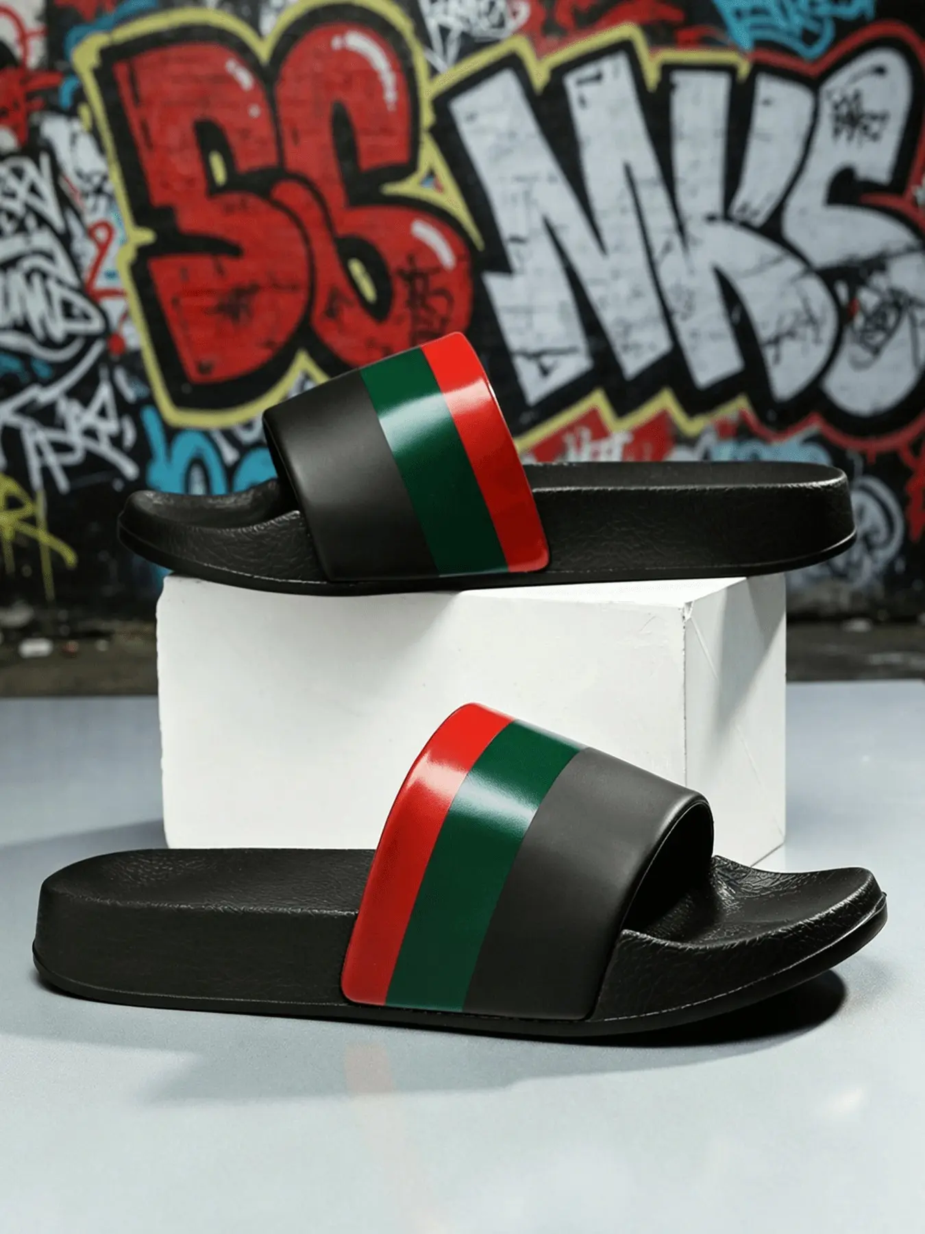 New Men's Slippers Slides with Colorblock Three-Color Stripes, Comfortable Non-Slip Eva Casual Sandals, Ideal for Home and Outdoors