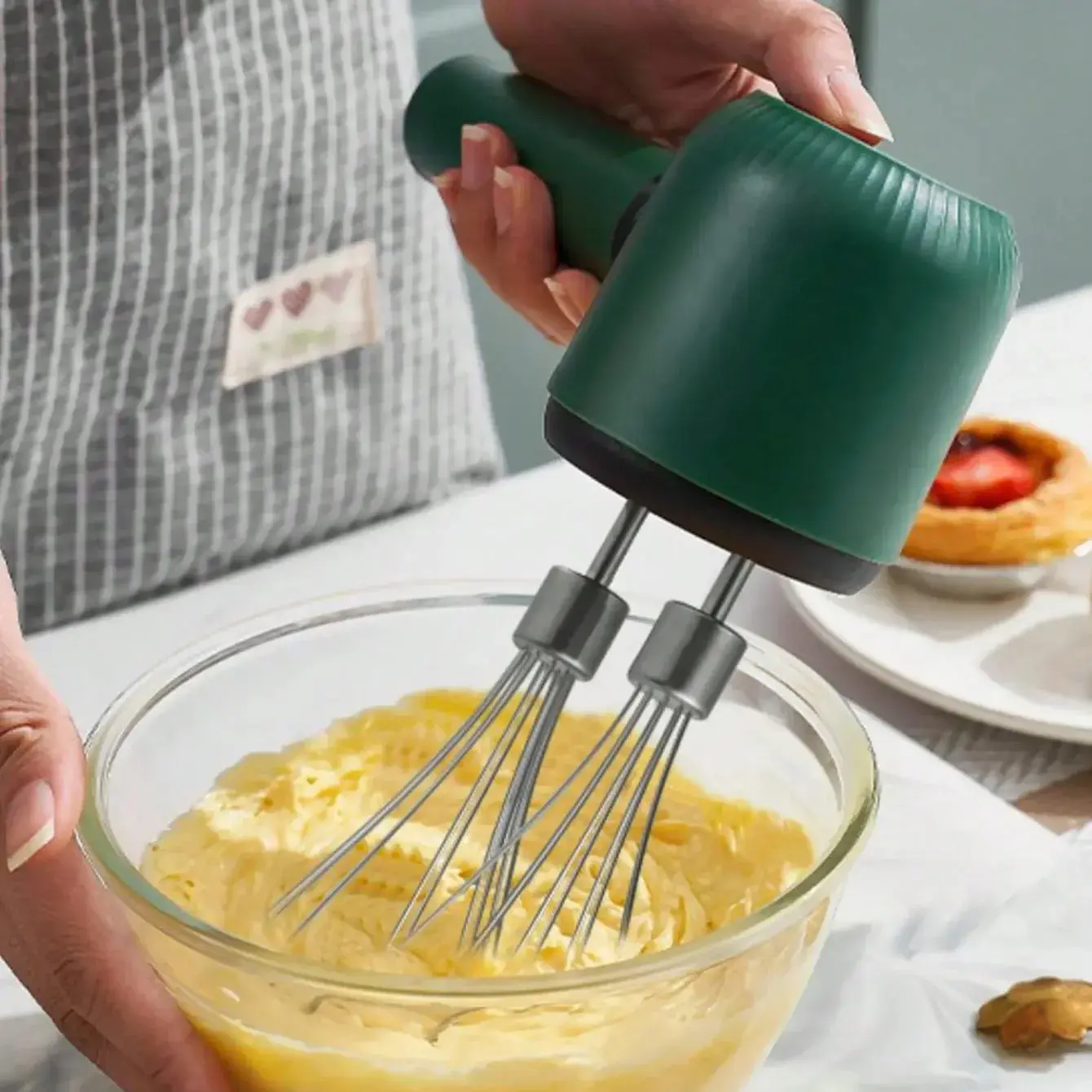 Wireless Electric Beater Portable Handheld Mixer Milk Frother With 2 Stainless Steel Stirring Heads For Coffee Egg Baking Cakes & Cookies Kitchen Essentials Items